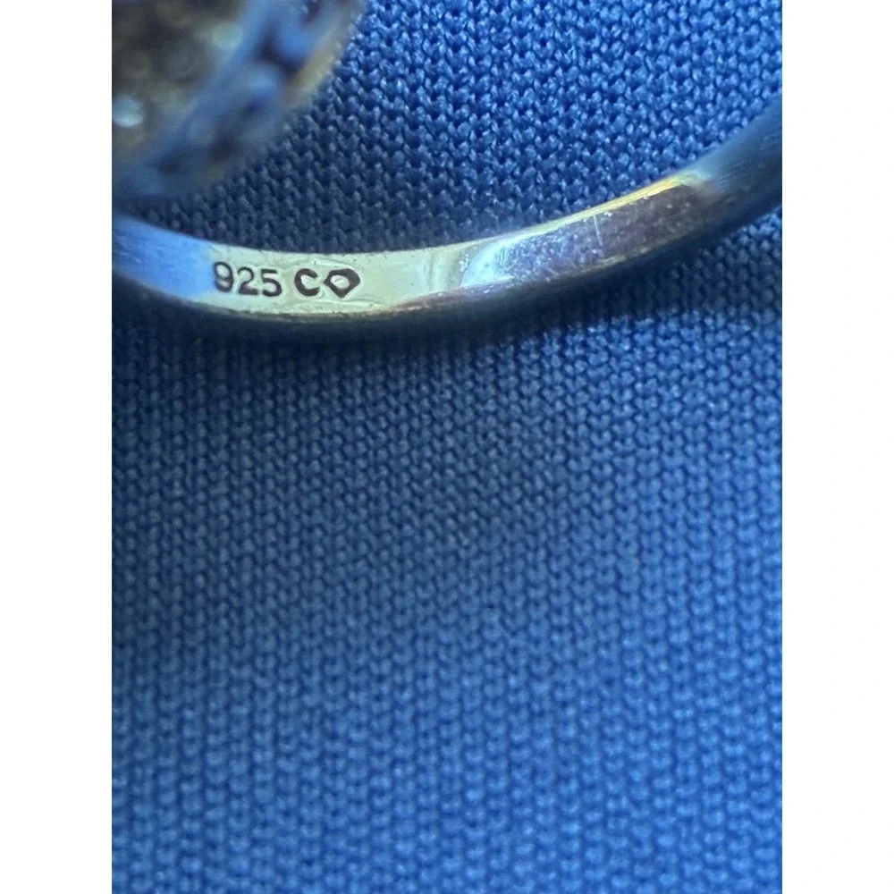 N/A aquamarine white
